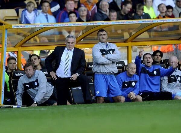 Wolverhampton Wanderers v Sheffield Wednesday... Anxious looks on the Owls bench