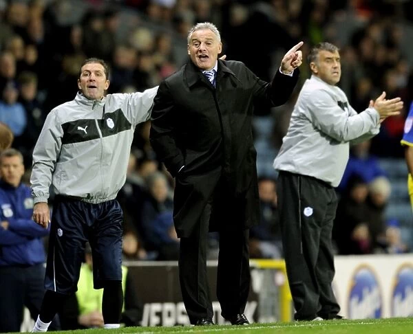 Blackburn Rovers v Sheffield Wednesday, , , , , Owls Manager Dave Jones urges his team on