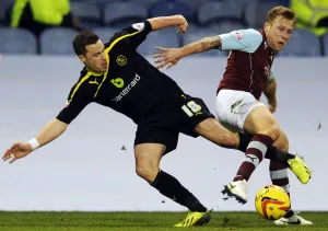 burnley v owls 39