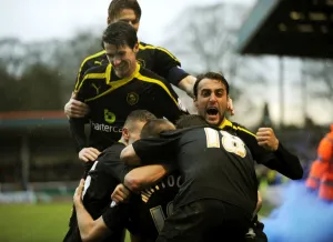 <b class=qtipBold><figcaption>rochdale v owls 30</figcaption></b><br> rochdale v owls 30