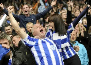 <b class=qtipBold><figcaption>Versus Wycombe 050512 020</figcaption></b><br> Versus Wycombe 050512 020