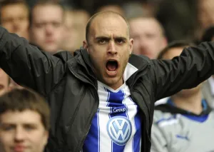 <b class=qtipBold><figcaption>Versus Wycombe 050512 033</figcaption></b><br> Versus Wycombe 050512 033