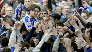 <b class=qtipBold><figcaption>Versus Wycombe 050512 041</figcaption></b><br> Versus Wycombe 050512 041