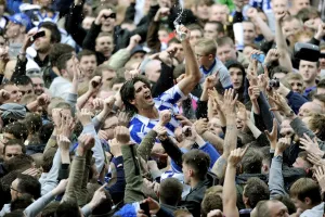 <b class=qtipBold><figcaption>Versus Wycombe 050512 044</figcaption></b><br> Versus Wycombe 050512 044