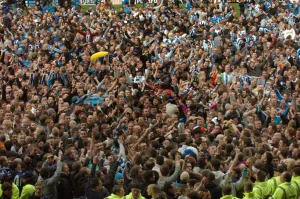 <b class=qtipBold><figcaption>Versus Wycombe 050512 083</figcaption></b><br> Versus Wycombe 050512 083