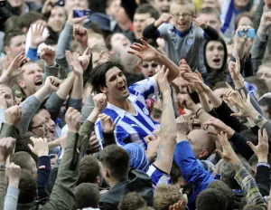 <b class=qtipBold><figcaption>Versus Wycombe 050512 107</figcaption></b><br> Versus Wycombe 050512 107