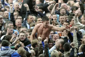 <b class=qtipBold><figcaption>Versus Wycombe 050512 109</figcaption></b><br> Versus Wycombe 050512 109