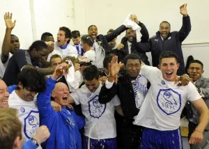 <b class=qtipBold><figcaption>Versus Wycombe 050512 111</figcaption></b><br> Versus Wycombe 050512 111
