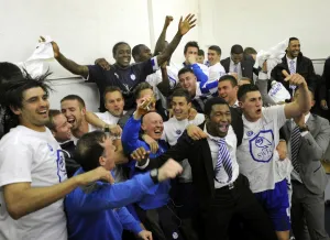 <b class=qtipBold><figcaption>Versus Wycombe 050512 113</figcaption></b><br> Versus Wycombe 050512 113