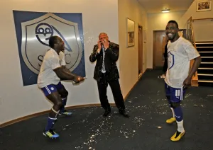 <b class=qtipBold><figcaption>Versus Wycombe 050512 124</figcaption></b><br> Versus Wycombe 050512 124