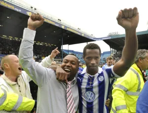 <b class=qtipBold><figcaption>Versus Wycombe 050512 132</figcaption></b><br> Versus Wycombe 050512 132